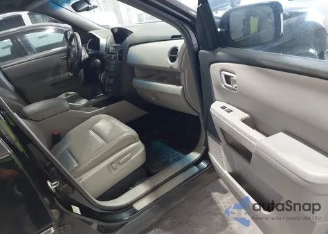 2013 Honda Pilot Touring z USA, uszkodzony, nr VIN 5FNYF4H91DB017246